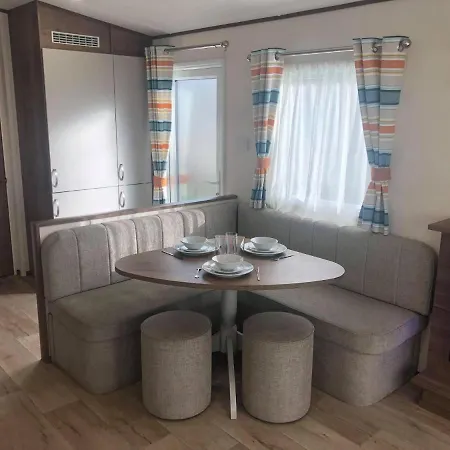 Larch Superior Holiday Home Chapel Saint Leonards Buitenkant foto
